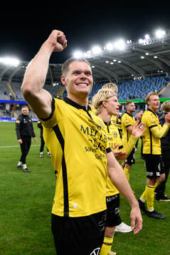 Mjällbys Jacob Bergström jublar