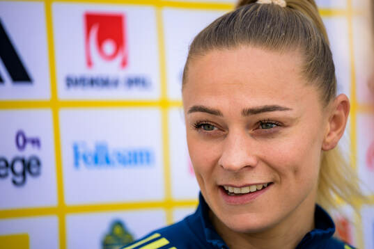 Fridolina Rolfö is interviewed by the media