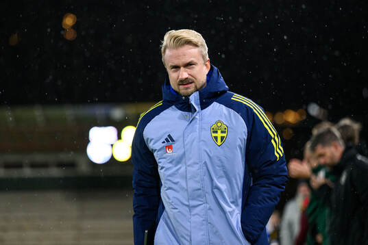 Head coach Pierre Fondin of Sweden