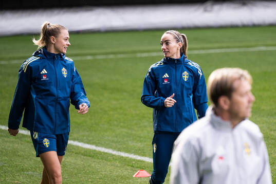 Fridolina Rolfö and Kosovare Asllani of the Swedish