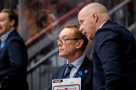 Örebros tränare Niklas Eriksson och assisterande tränare