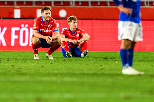 Helsingborgs Simon Bengtsson och Benjamin Örn deppar