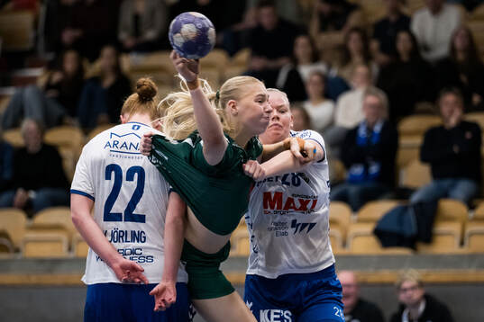 Skurus Hanna Lundvall och Aranäs Tilda Kjörling och Lovis