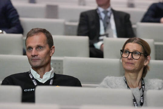 Daniel Fåhraeus, Klubbdirektör Skellefteå AIK, och Jenny