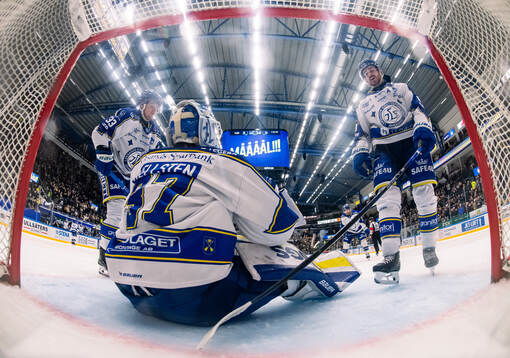 Leksands Olle Strandell, målvakt Jakob Hellsten och Matt