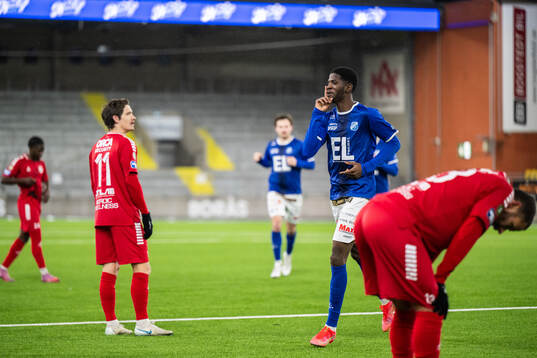 Utsiktens Robin Book deppar medan Norrbys Chisomnazu Chika