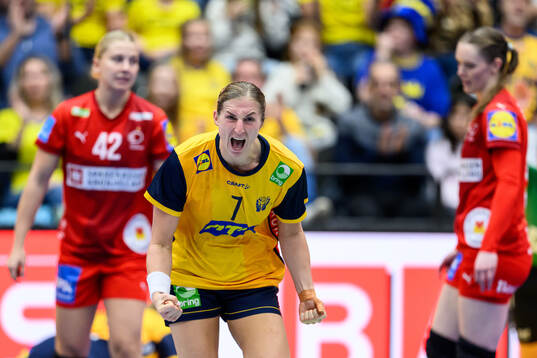 Linn Blohm of Sweden celebrates