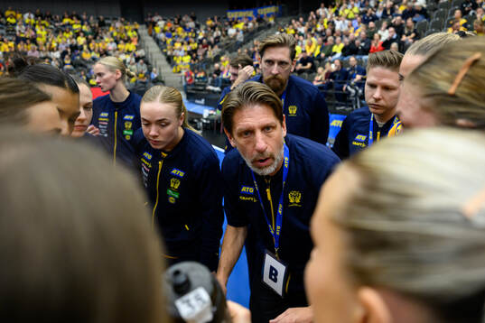Head coach Tomas Axnér of Sweden