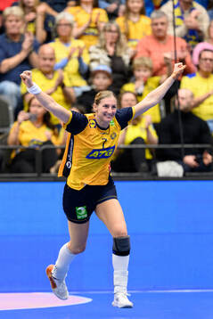 Linn Blohm of Sweden celebrates
