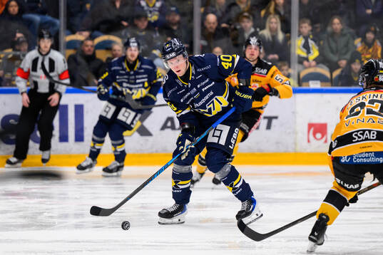 HV71s Oskar Stål-Lyrenäs