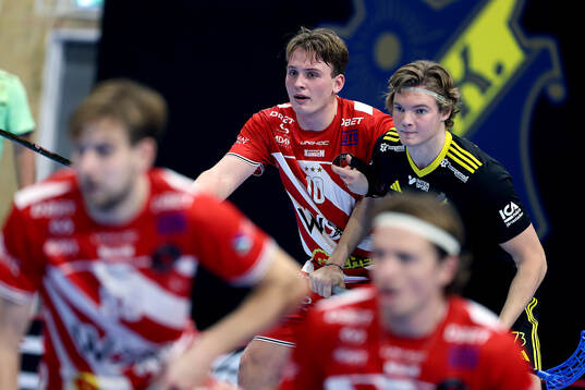 Pixbos Gustav Lindberg och AIK's Isaac Lindberg