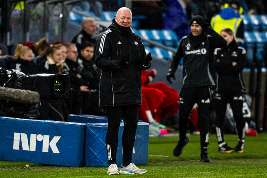 Head coach Nils Lexerød of Vålerenga celebrates at the