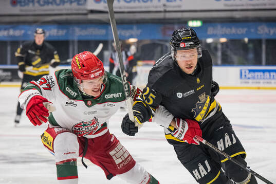 Modos Viktor Persson och AIKs Christopher Bengtsson