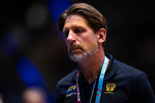 Head coach Tomas Axnér of Sweden looks dejected