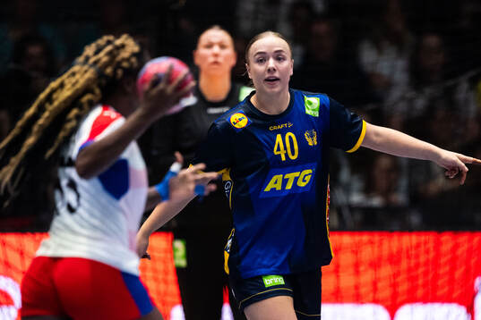 Vilma Matthijs Holmberg of Sweden