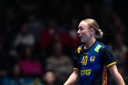Vilma Matthijs Holmberg of Sweden looks dejected