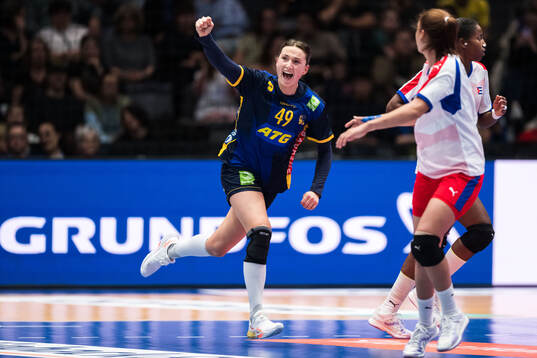 Olivia Löfqvist of Sweden celebrating
