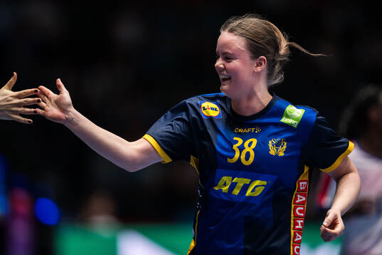 Elin Hansson of Sweden celebrating