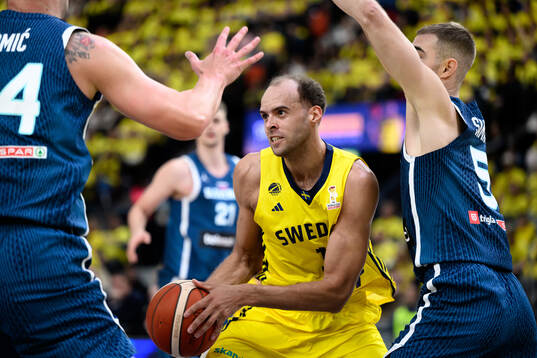 Denzel Andersson of Sweden