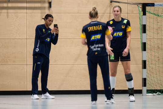 Jamina Roberts, Nathalie Hagman and Linn Blohm of the