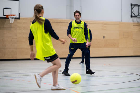 Head coach Tomas Axnér of the Swedish women's national