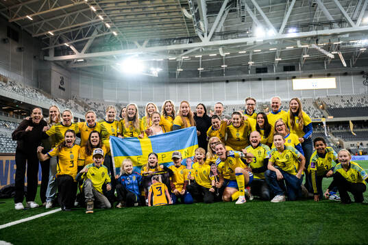 Linda Sembrant of Sweden with her family