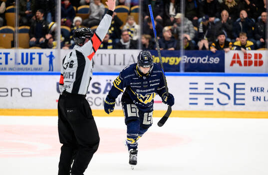HV71s Justin Glenn Kloos deppar