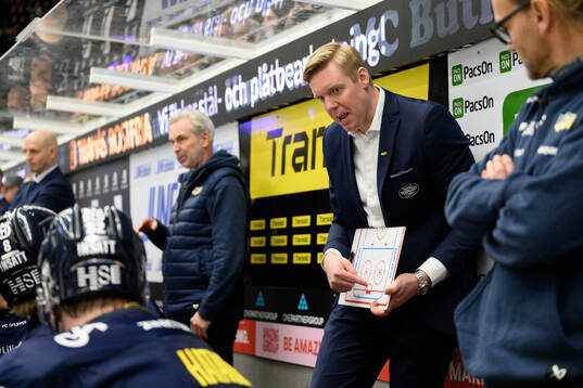 HV71s tränare Anton Blomqvist
