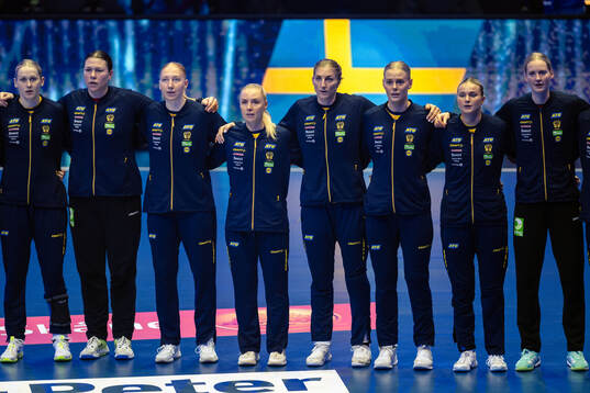 Emma Lindqvist, goalkeeper Filippa Idéhn, Tyra Axnér,