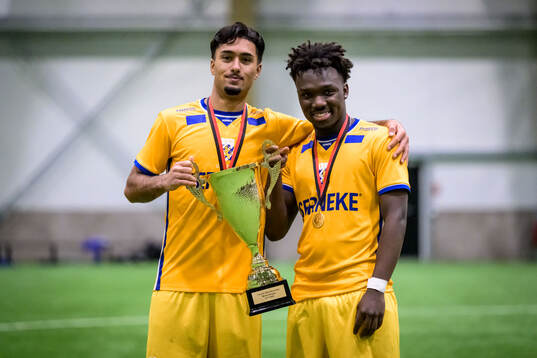 IFK Göteborgs Haydar Sultan och Manassé Diallo jublar