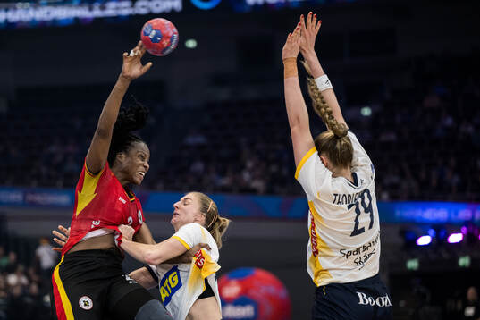 Vilma Pegado Nenganga of Angola, Linn Blohm and Kristin