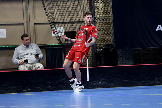 Strängnäs Adam Nilsson jublar