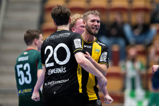 Hammarbys Oliver Wigmark jublar
