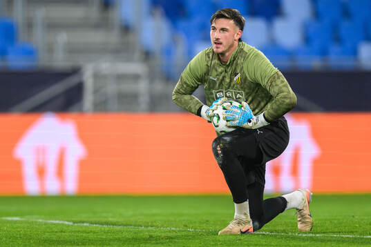 goalkeeper Andreas Linde of Häcken
