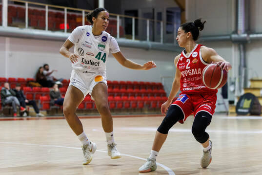 Södertäljes Laura Zolper och Uppsalas Marissa Pangalos