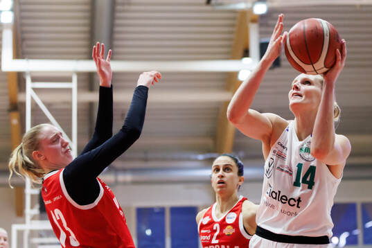 Uppsalas Stephanie Visscher och Södertäljes Louice