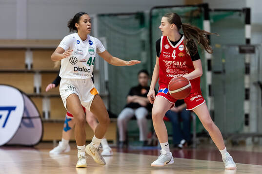 Södertäljes Laura Zolper och Uppsalas Wilma Sörensen