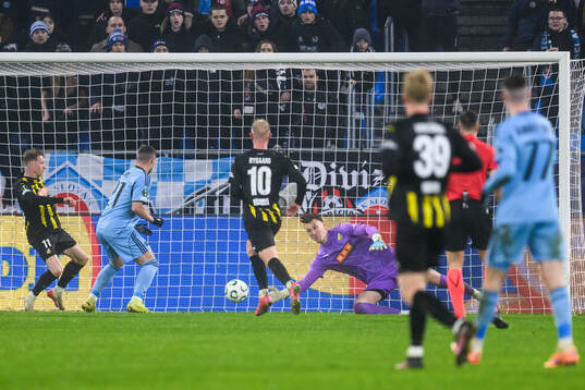 Cesar Blackman of Slovan Bratislava scores 1-0
