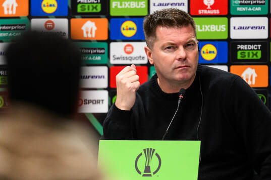 coach Jens Gustafsson of Häcken at a press conference
