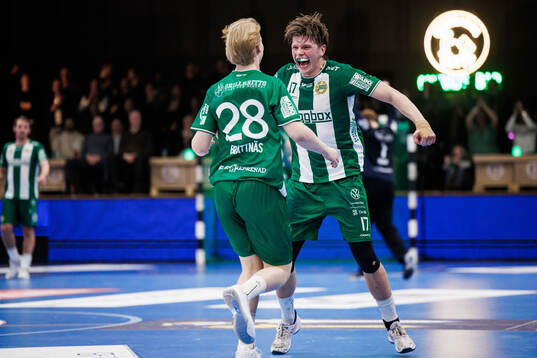 Hammarbys Neo Brattnäs och Ludvig Lindeberg jublar