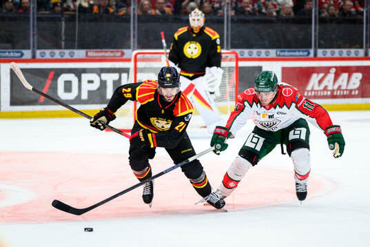 Brynäs Axel Andersson och Frölundas Max Lindholm