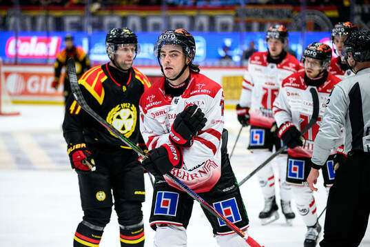 Örebros Luke Martin jublar