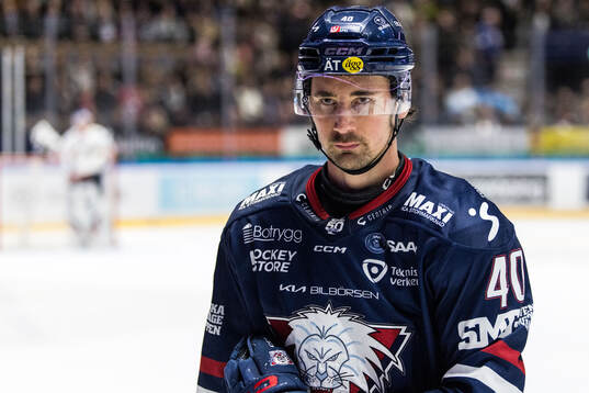 Linköpings David Bernhardt deppar