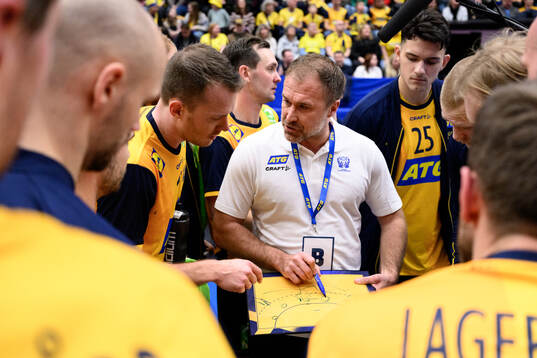 Head coach Michael Apelgren of Sweden