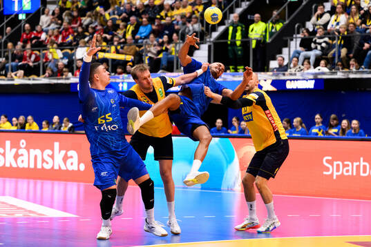 Max Darj and Lukas Sandell of Sweden against Tarcisio