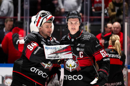 Malmö Redhawks målvakt Marek Langhamer och Fredrik