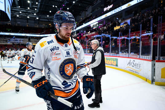 Växjös Lucas Elvenes deppar