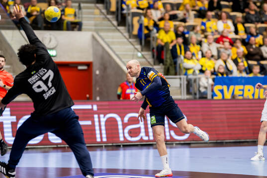 Daniel Pettersson of Sweden