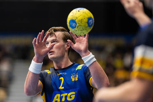 Jonathan Carlsbogård of Sweden