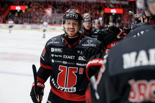 Örebros Kalle Kossila jublar